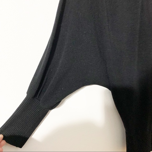 Ya Los Angeles Scoop Neck Sweater Keyhole Back Gathered Front Bat Wing Sleeve 🖤 - Picture 7 of 11